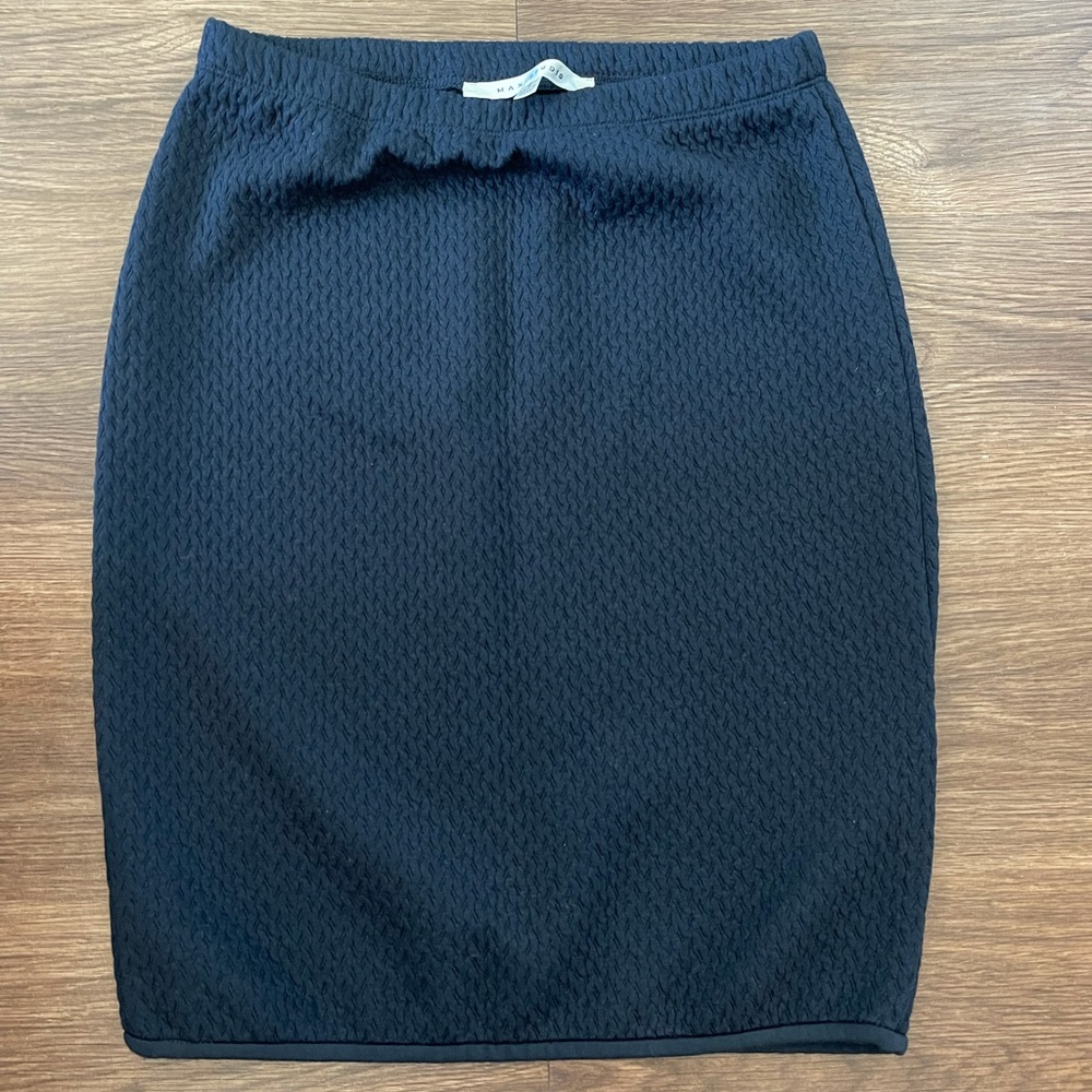 Max Studio Navy Knit Skirt